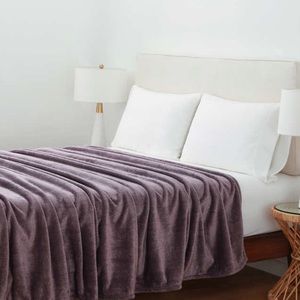 Queen birkshire blanket